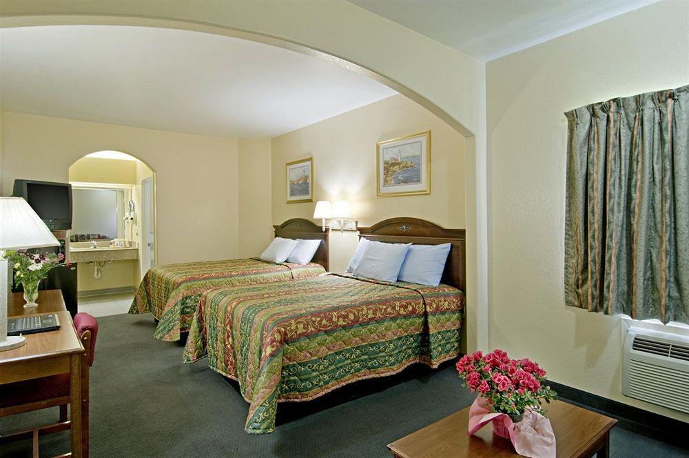 Americas Best Value Inn-Baytown Chambre photo